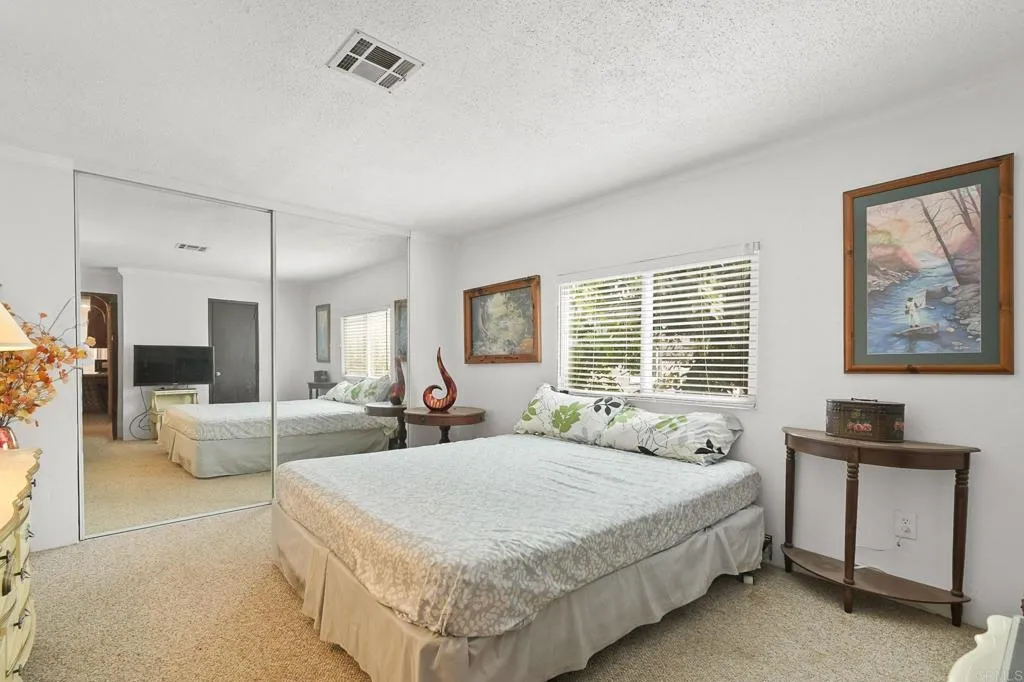 https://cdn.realtyfeed.com/cdn/127/306688818/41b8407d3f66f07d0b24466b8ed184fa.webp