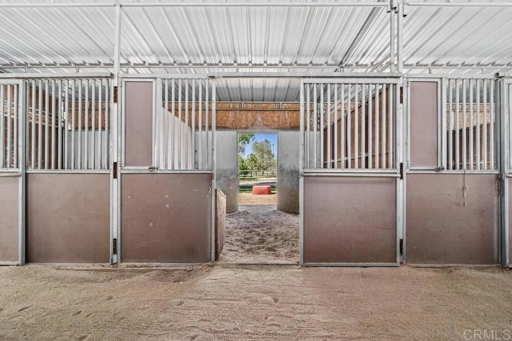 https://cdn.realtyfeed.com/cdn/127/306688849/a423b88e12a9901c17162569c093ced8.webp