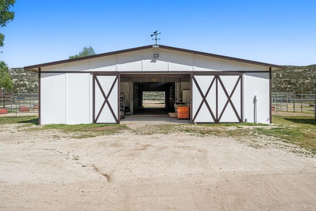 https://cdn.realtyfeed.com/cdn/127/306688849/b87b6988598c0c1163a2a1c9e78a88d6.webp