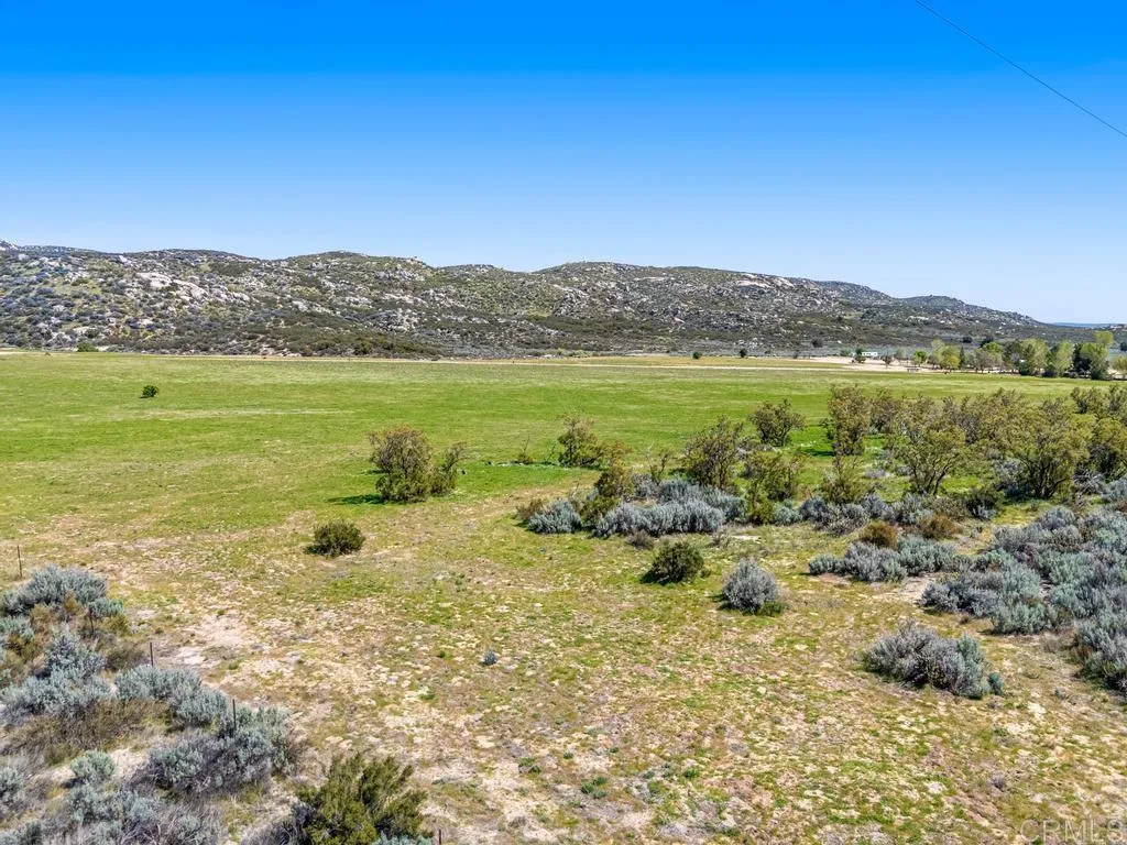 https://cdn.realtyfeed.com/cdn/127/306688849/bfaebdf607df3a1b4e4133bcef7dd517.webp