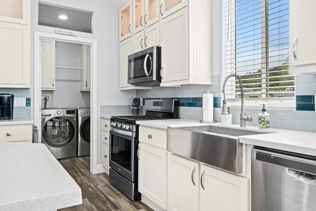 https://cdn.realtyfeed.com/cdn/127/306688849/bfecff30d781bb465a18a3058d362189.webp
