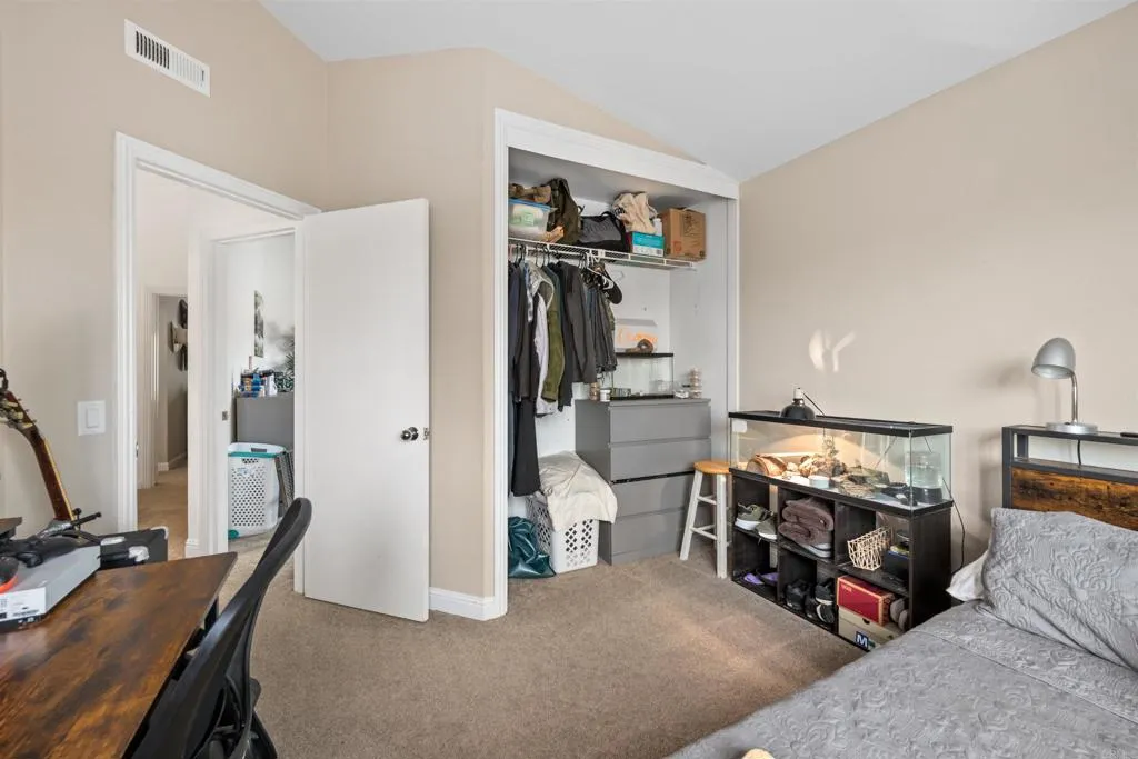 https://cdn.realtyfeed.com/cdn/127/306688944/b407ff5c25668271933d5479705ded9a.webp