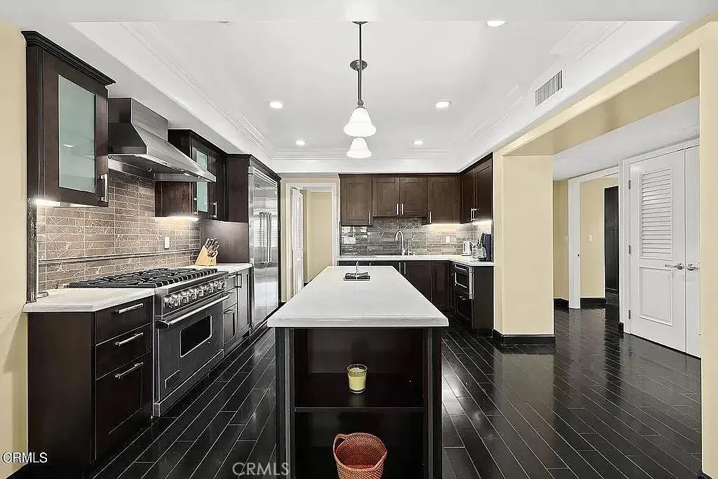 155 Cordova, Pasadena, CA, 91105