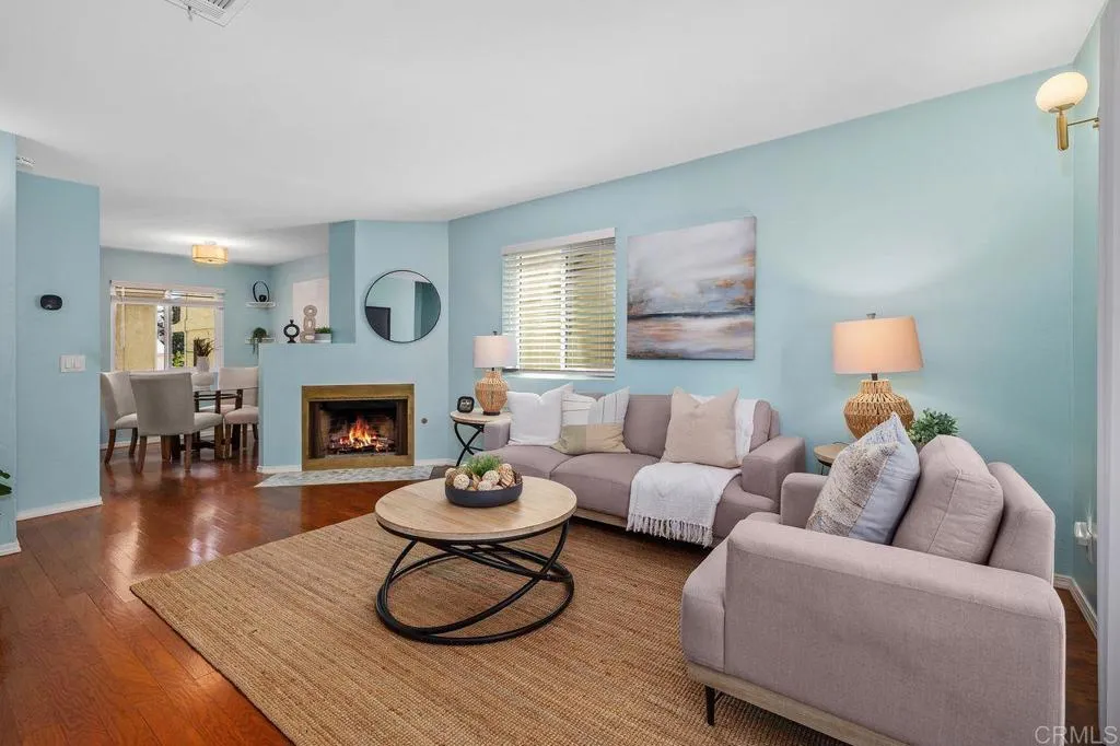 https://cdn.realtyfeed.com/cdn/127/306688984/8727fc8a7d16c9b6c60a0a42ec2453f2.webp