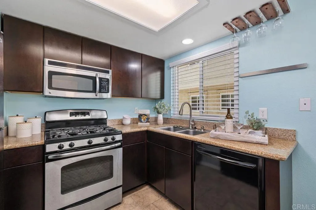 https://cdn.realtyfeed.com/cdn/127/306688984/f1543f4a71df02ff7e949805e907789c.webp