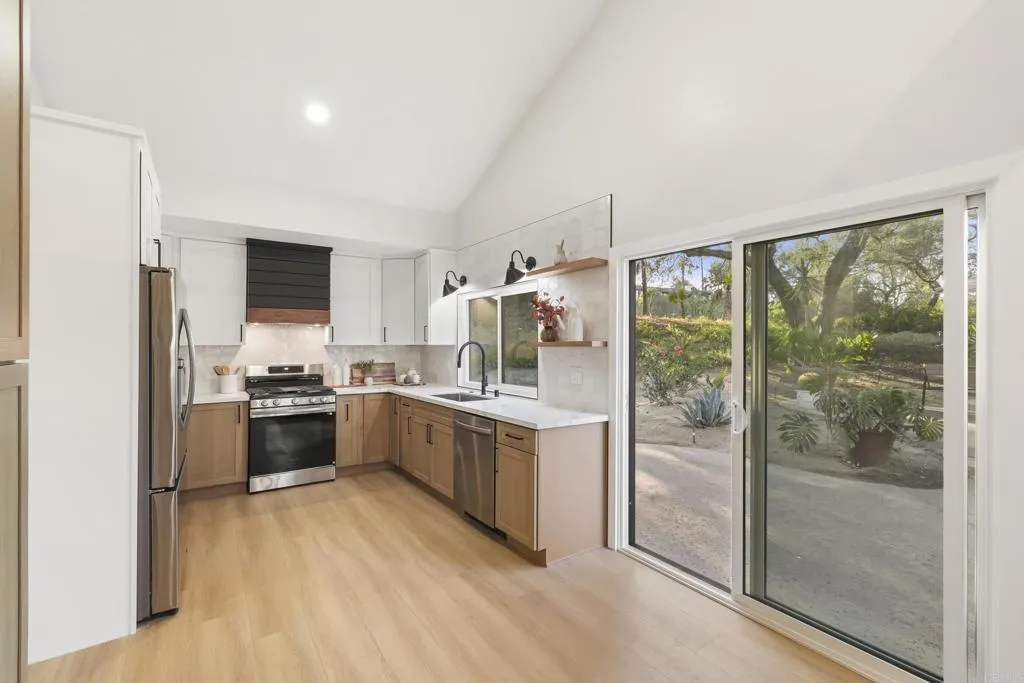 https://cdn.realtyfeed.com/cdn/127/306689015/045d764f0f9df8c513968fc7520d81f1.webp