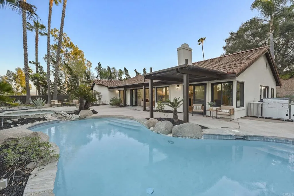 https://cdn.realtyfeed.com/cdn/127/306689015/1c2d2369657cc266d05df7916ccbc907.webp