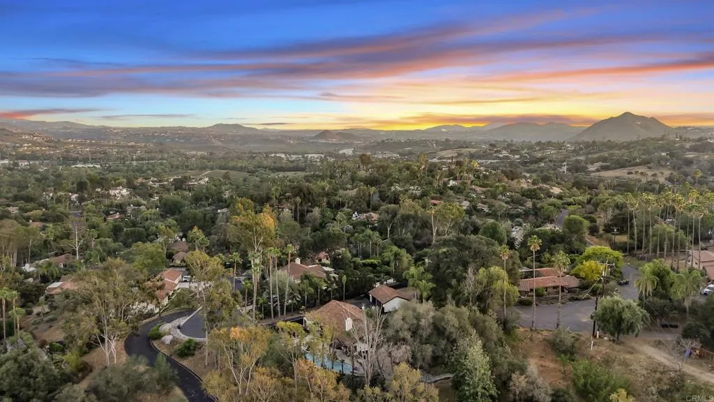 https://cdn.realtyfeed.com/cdn/127/306689015/2f9e3aea71f4397eca683031f00530f0.webp