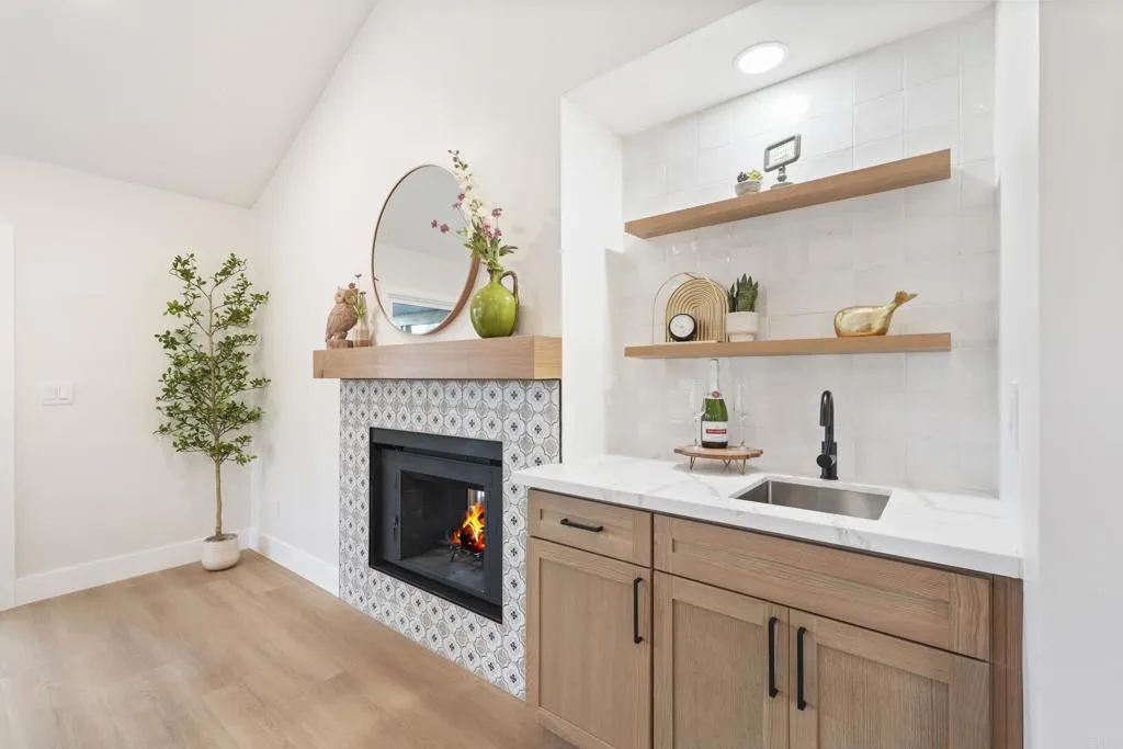 https://cdn.realtyfeed.com/cdn/127/306689015/438d77a39aff0cfc1f1fd14e373fa8ce.webp