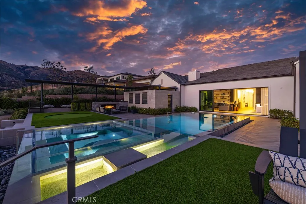 Porter Ranch, CA 91326