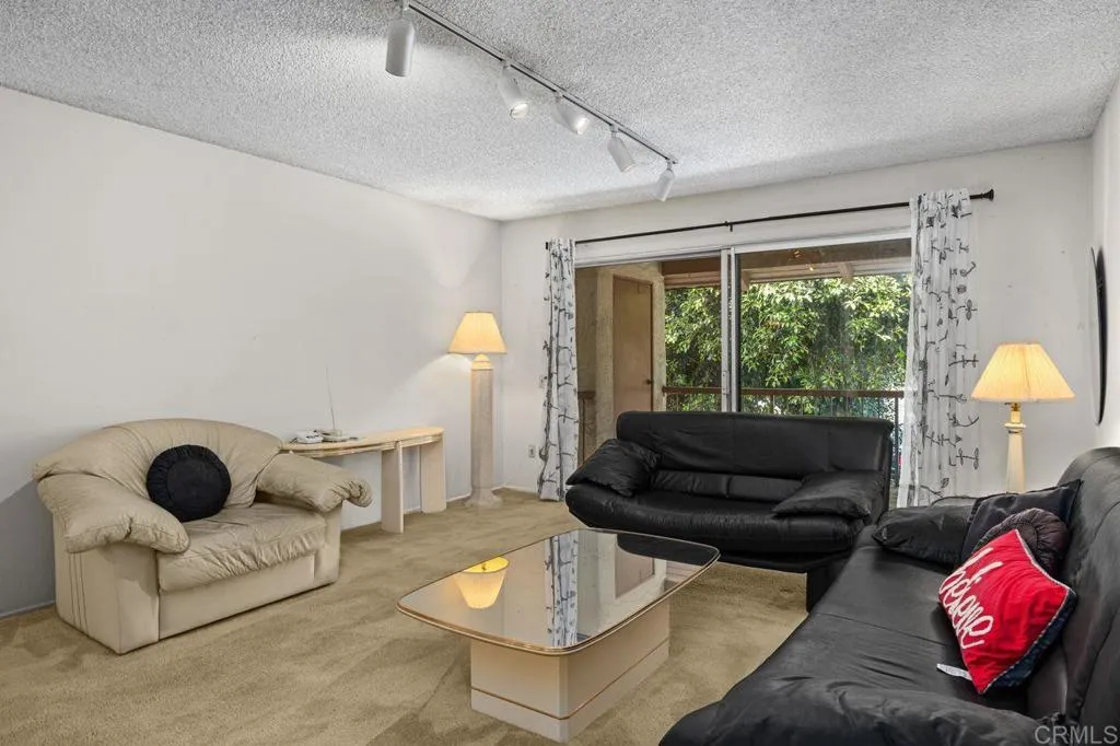 Photo #4: NDP2603488 Listing: Photo #4