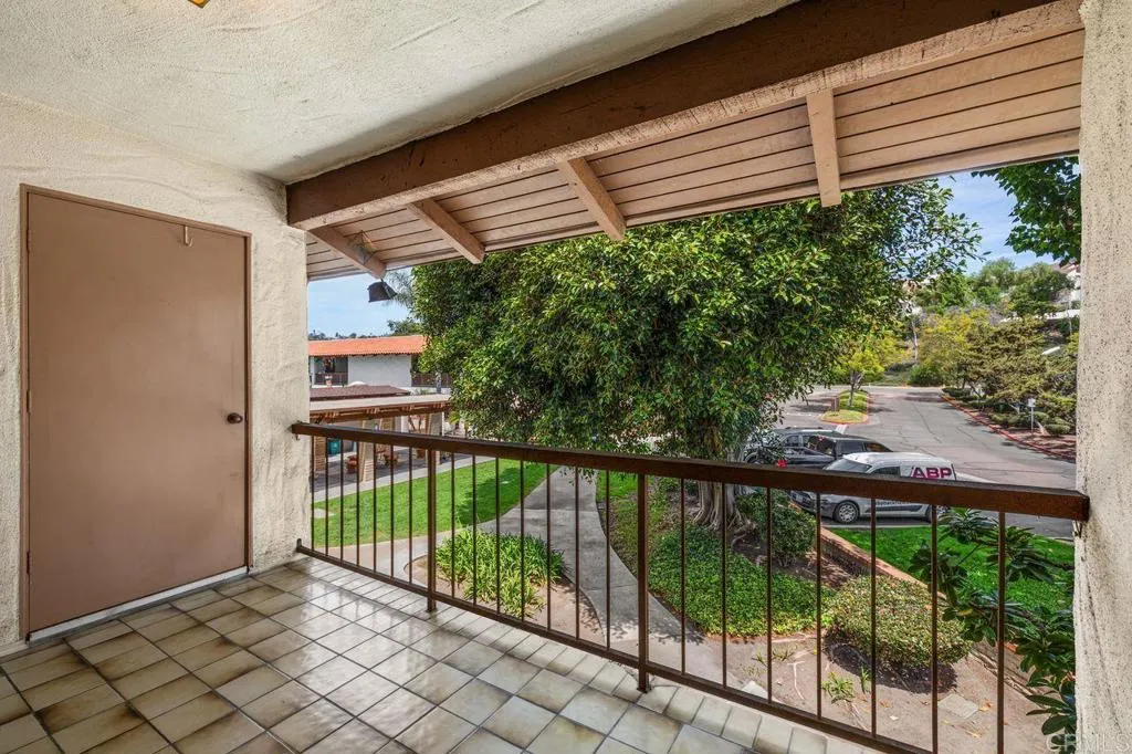 https://cdn.realtyfeed.com/cdn/127/306689111/876b1d5f6b37386e045f22646687cc2d.webp