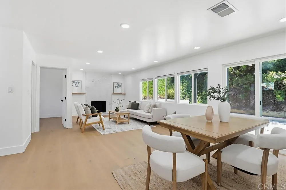 https://cdn.realtyfeed.com/cdn/127/306689187/1570735f7d5718fb5ec872702a048385.webp
