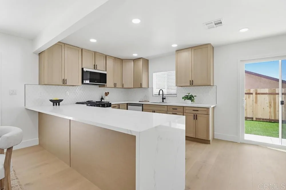 https://cdn.realtyfeed.com/cdn/127/306689187/43de5a8737a429d088a1eb5a9aa99b4f.webp