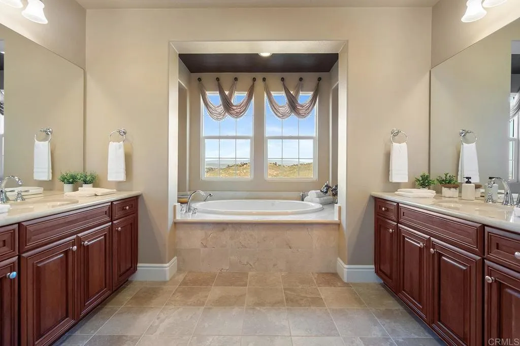 https://cdn.realtyfeed.com/cdn/127/306689209/2022344515669f90bed71bd1b014813a.webp
