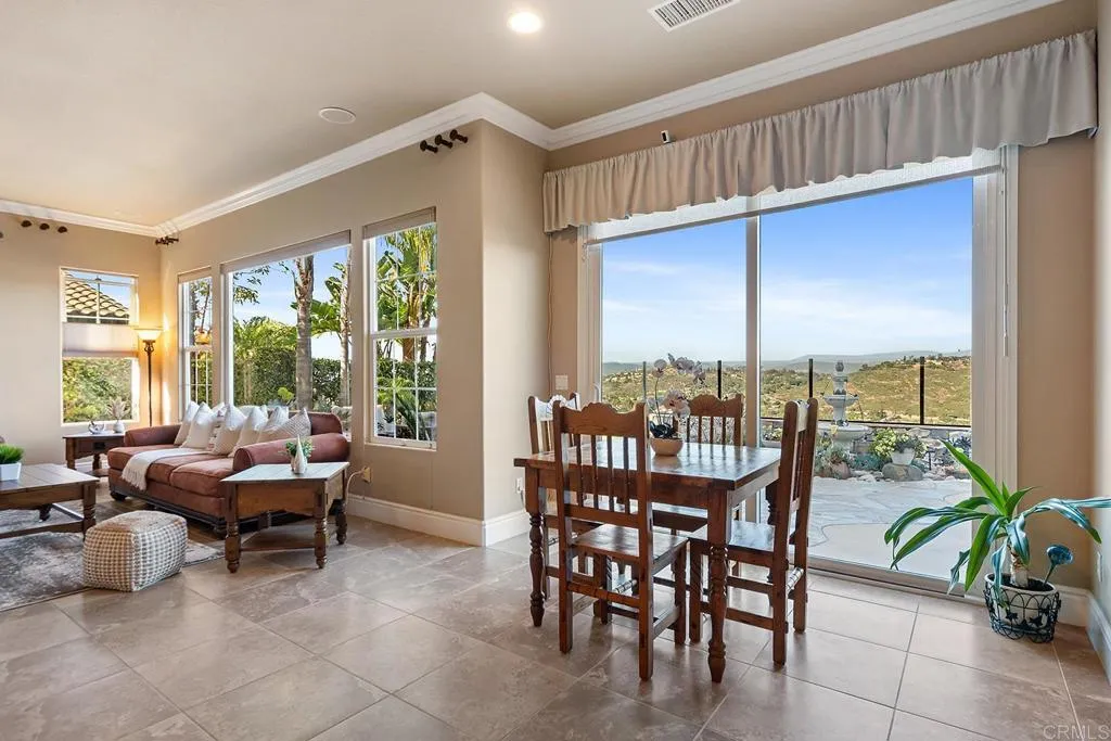 https://cdn.realtyfeed.com/cdn/127/306689209/c8f5c33985fad83bcf77c9776e3870a1.webp