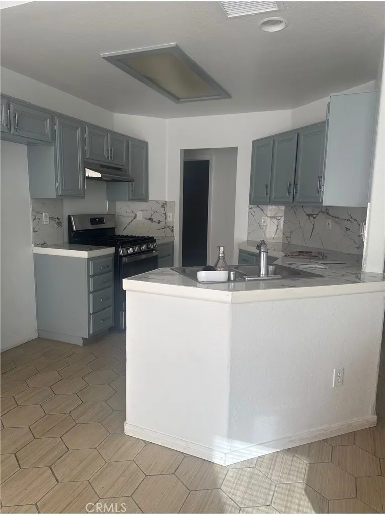 14554 Monterey, Adelanto, CA, 92301