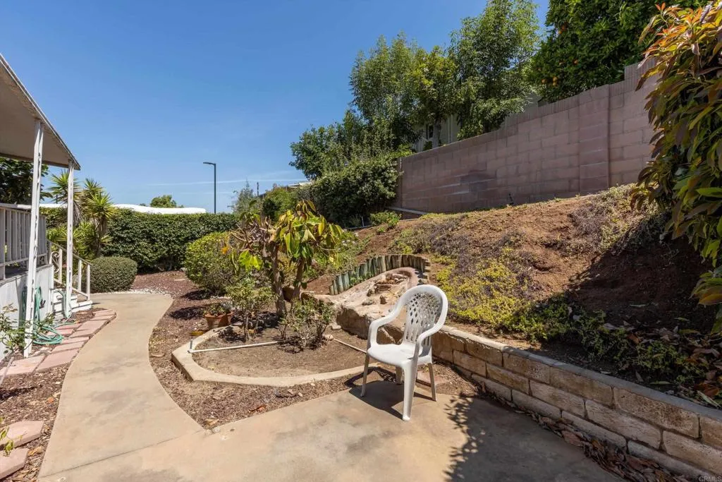 https://cdn.realtyfeed.com/cdn/127/306689376/8aad4b3e180043bdaec3ad0add307818.webp