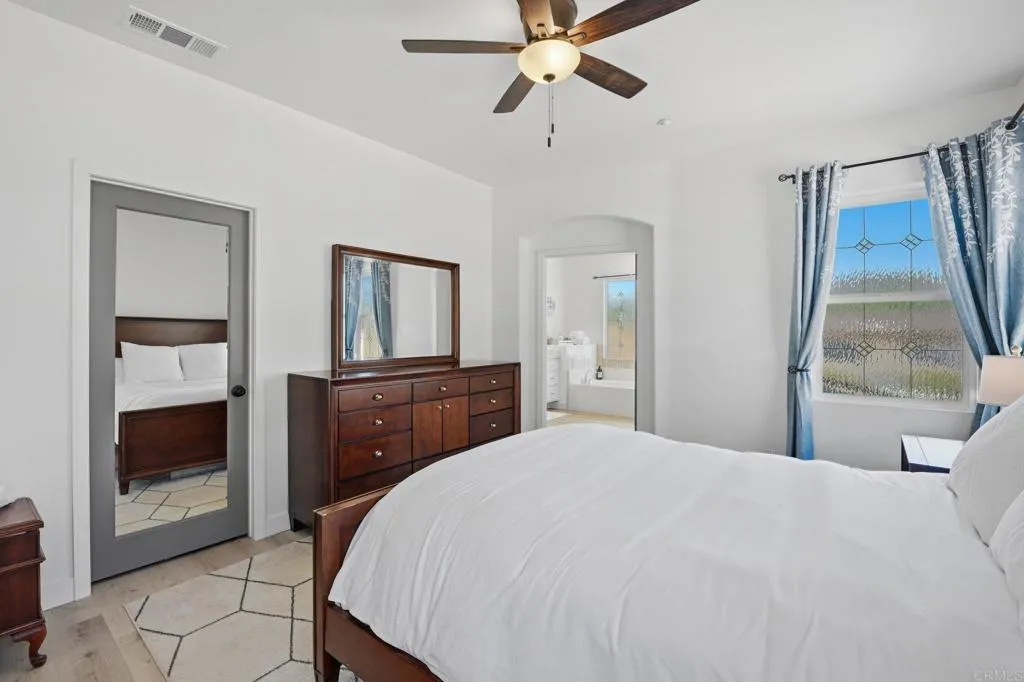 https://cdn.realtyfeed.com/cdn/127/306689405/2b10273ab4f92a5de55d164c96b03d66.webp