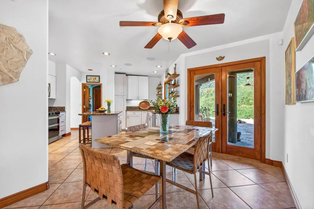 https://cdn.realtyfeed.com/cdn/127/306689408/0b93c121d96ce340f04b9129ea30c5e6.webp