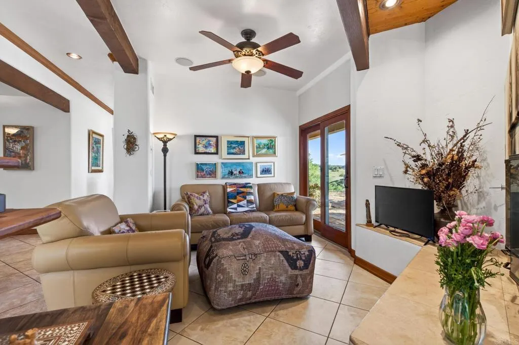 https://cdn.realtyfeed.com/cdn/127/306689408/72a787efd612fc24b072392f7dfd75c6.webp