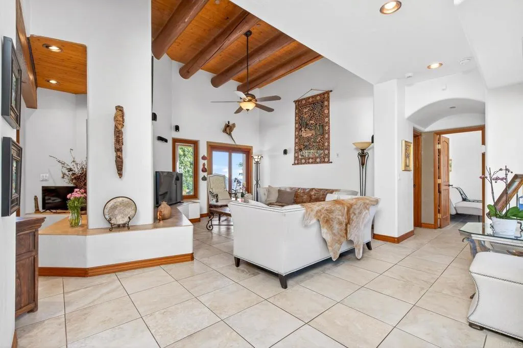 https://cdn.realtyfeed.com/cdn/127/306689408/7db079ba7c6f1703d960a2d8b5f0af2f.webp