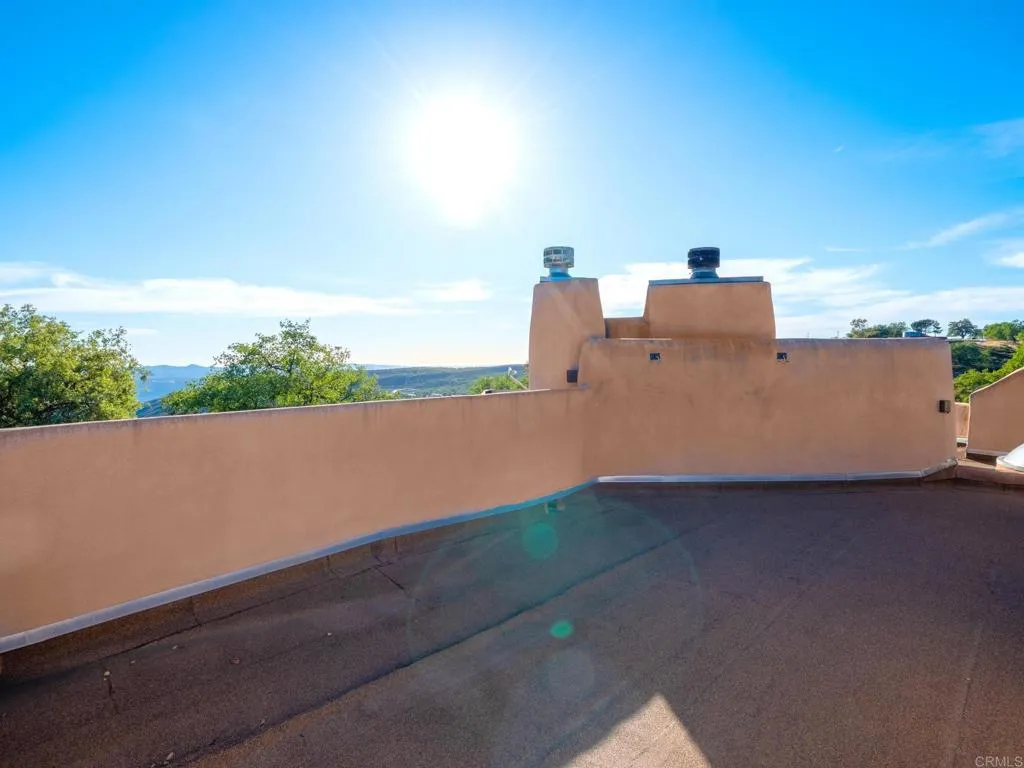 https://cdn.realtyfeed.com/cdn/127/306689408/9db360390d140b5d2b47c661fd6f730b.webp