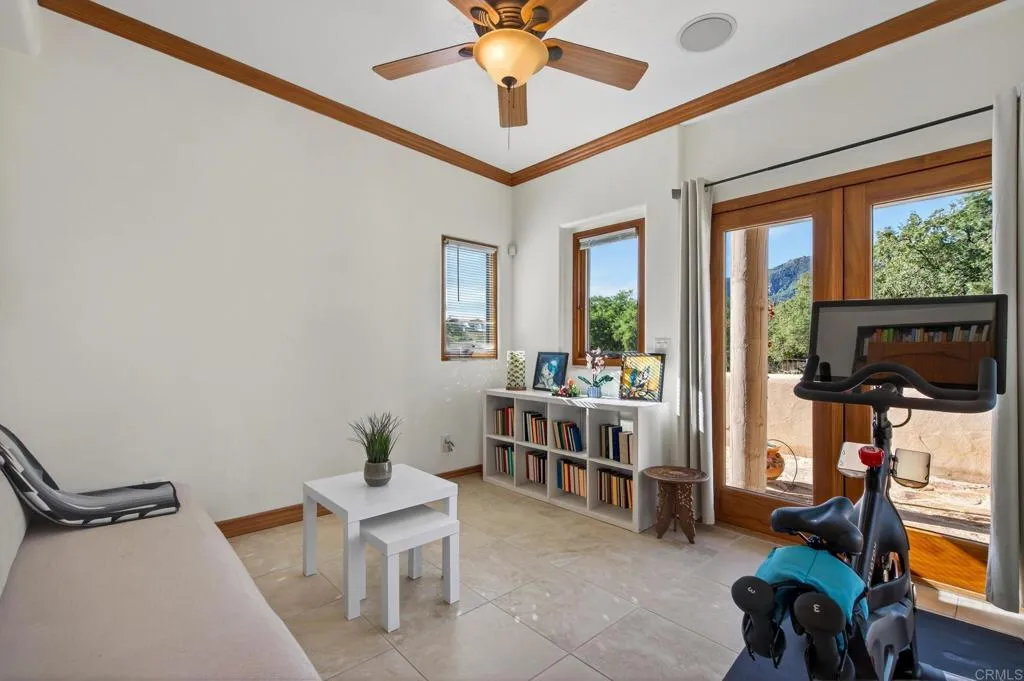 https://cdn.realtyfeed.com/cdn/127/306689408/b8a9fb69a3fc21ff793f3354977a607f.webp