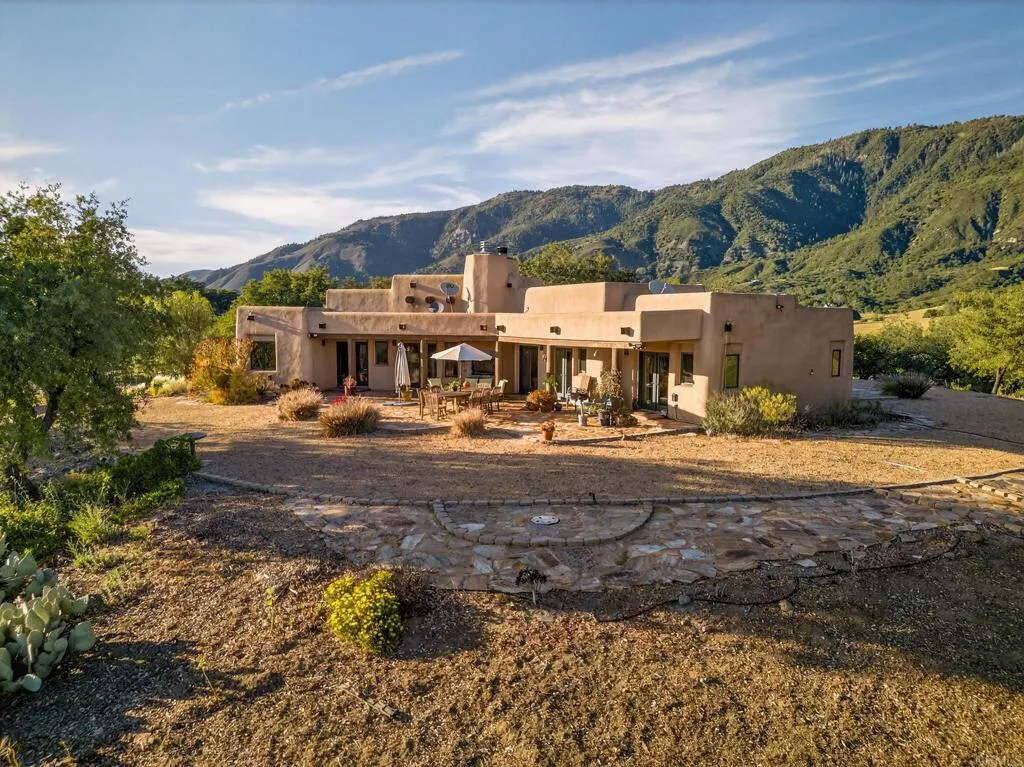 https://cdn.realtyfeed.com/cdn/127/306689408/e596a36cdfa749b8738f1ec78da454d9.webp