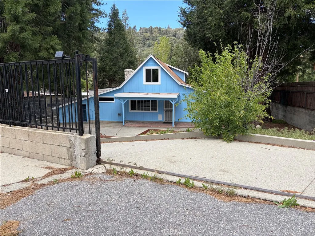 Crestline, CA 92325