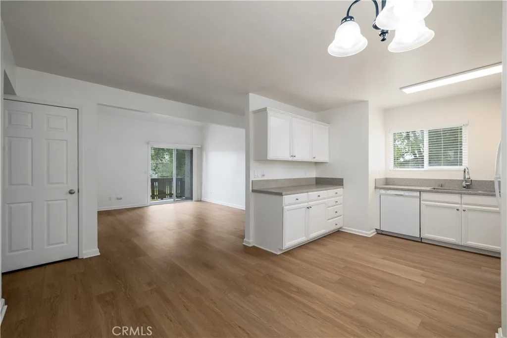 Photo #9: SW26078492 Listing: Photo #9