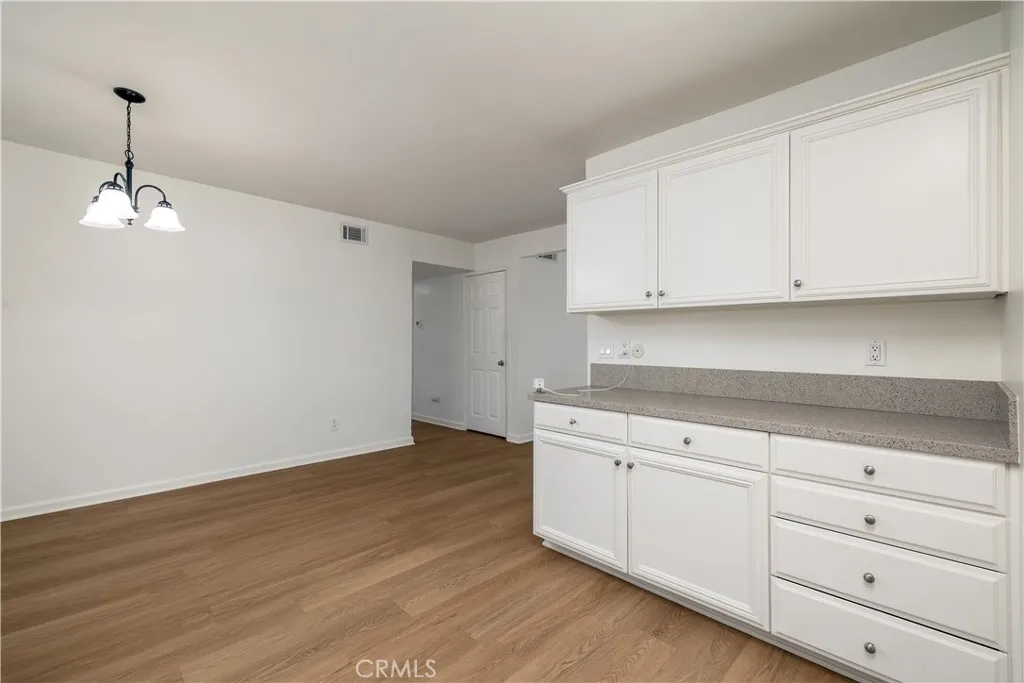 Photo #11: SW26078492 Listing: Photo #11