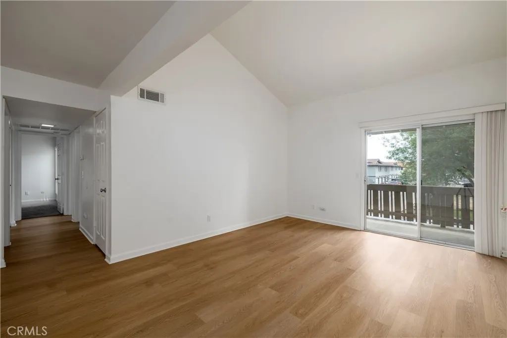 Photo #4: SW26078492 Listing: Photo #4