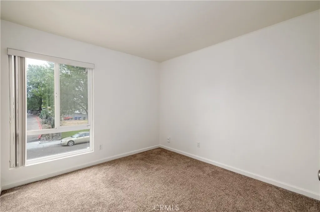 Photo #9: SW26078492 Listing: Photo #9