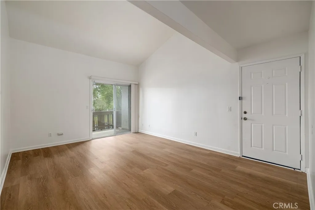 Photo #3: SW26078492 Listing: Photo #3