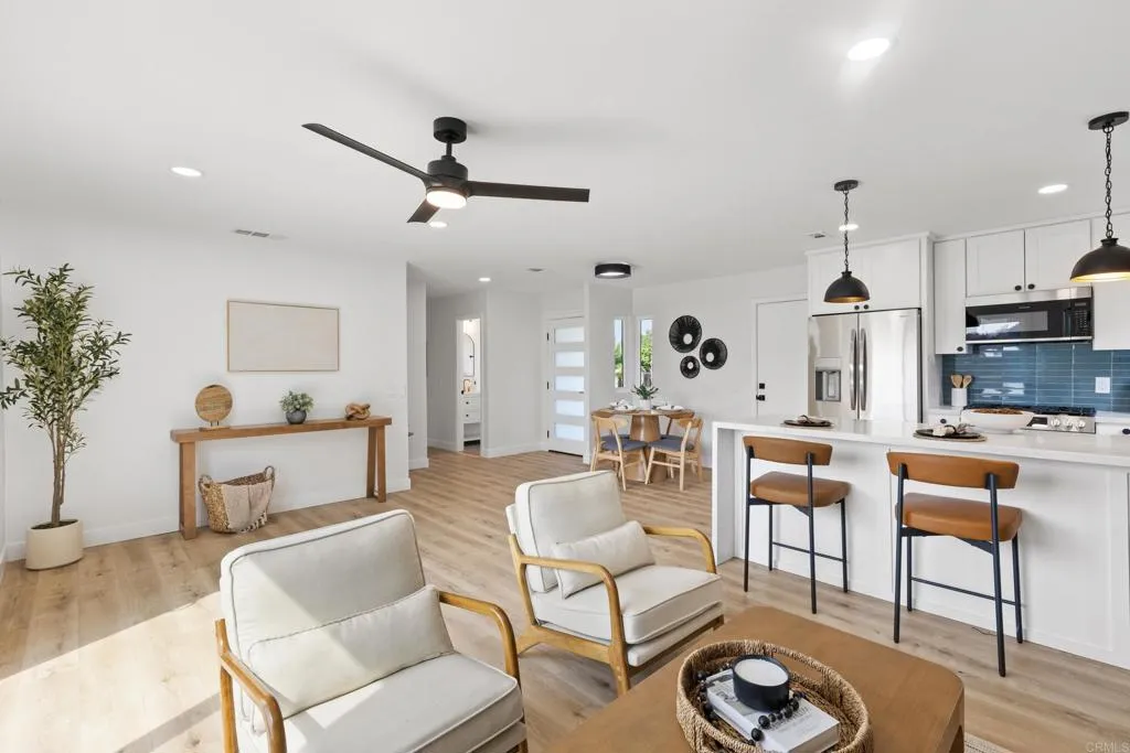 https://cdn.realtyfeed.com/cdn/127/306689523/258862e3ea3a47f6136fe853829ddeae.webp