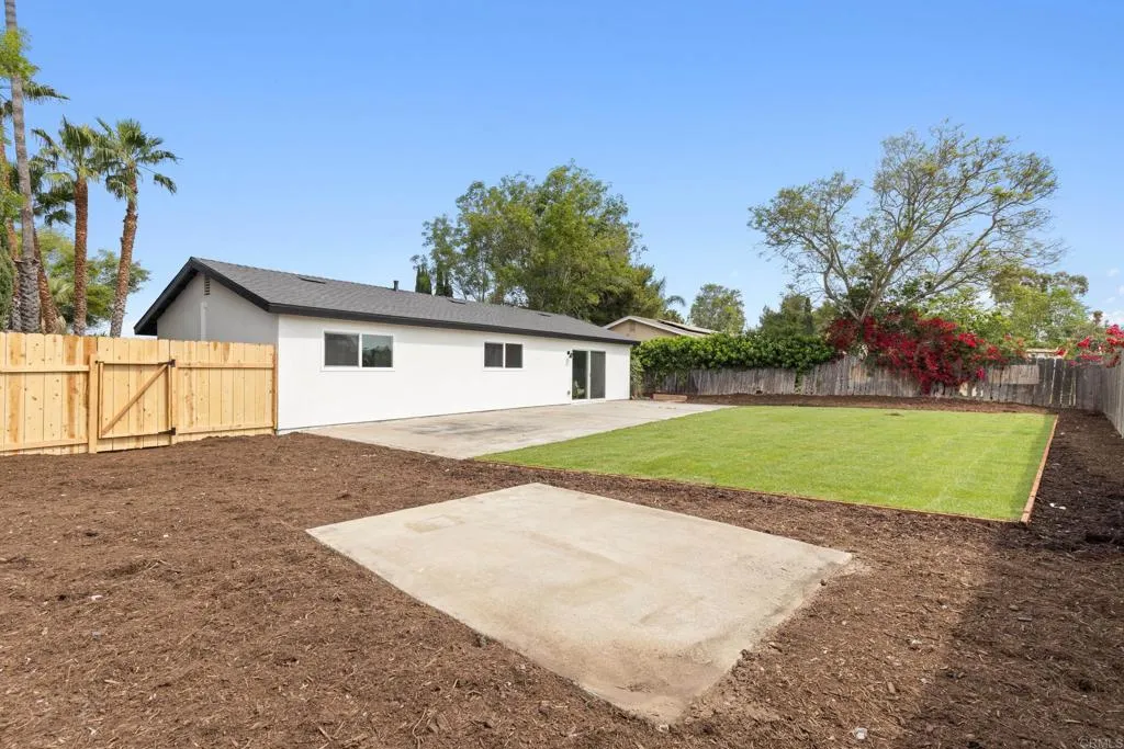 https://cdn.realtyfeed.com/cdn/127/306689523/4dbdde1f16ebc85ed7a0bf45c0cfd32e.webp