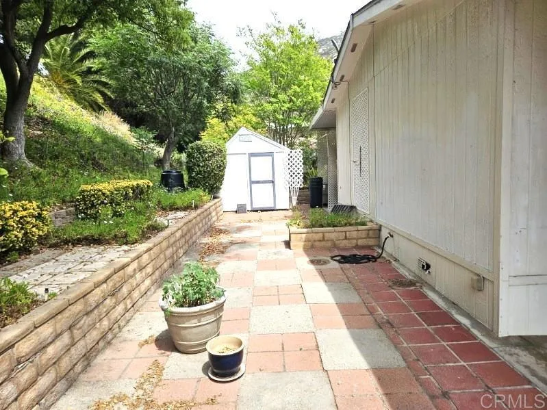 https://cdn.realtyfeed.com/cdn/127/306689559/8c401388d14ac59d066fdd8a0c4c5f37.webp
