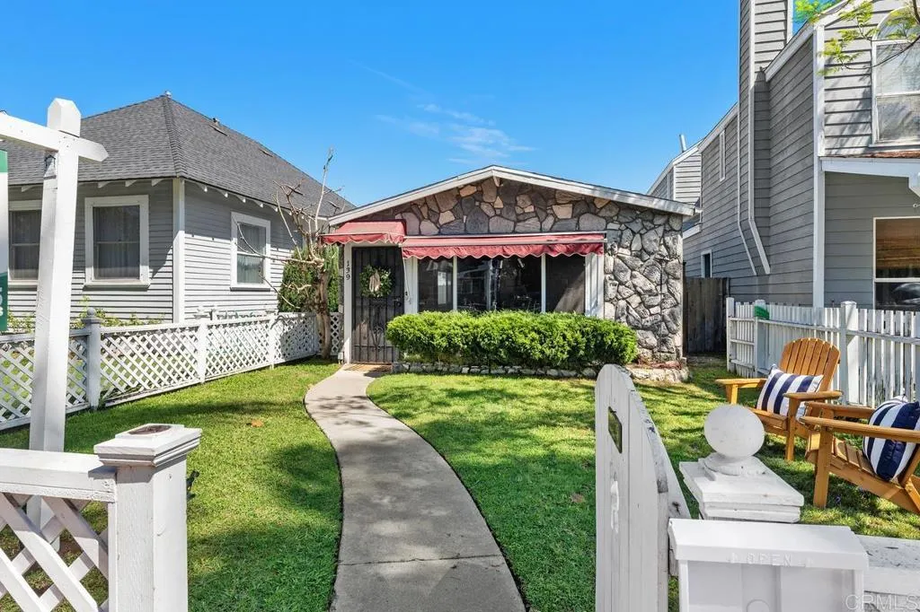 https://cdn.realtyfeed.com/cdn/127/306689665/2d7f34ad7f2c50a65578f29e9959a6f4.webp