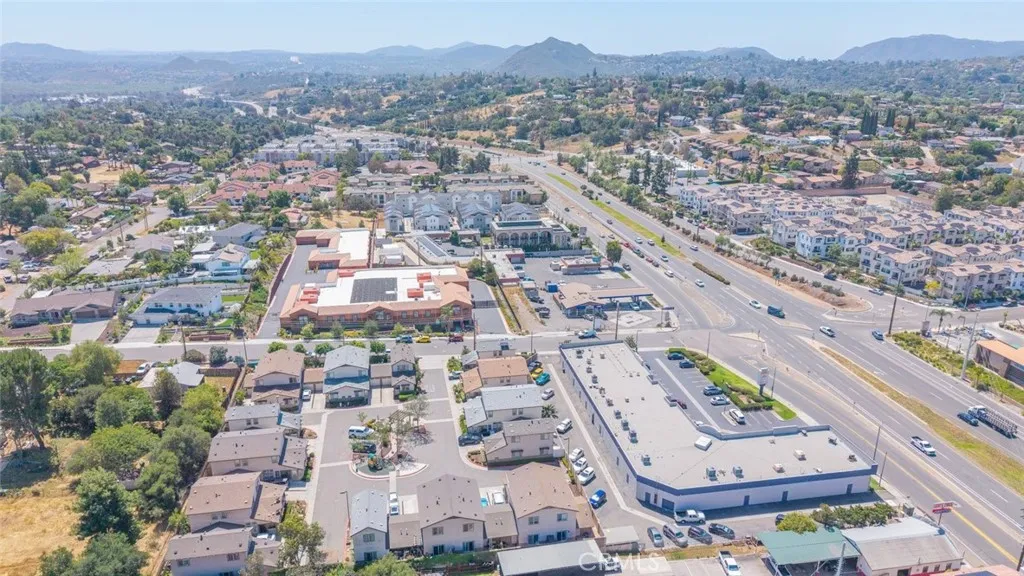 Photo #25: SW26078332 Listing: Photo #25