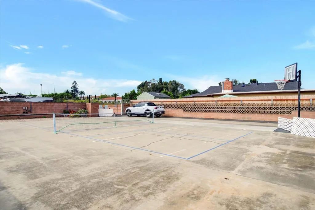 https://cdn.realtyfeed.com/cdn/127/306689705/a89ecb2fa86f16403b9362dfe4015bce.webp