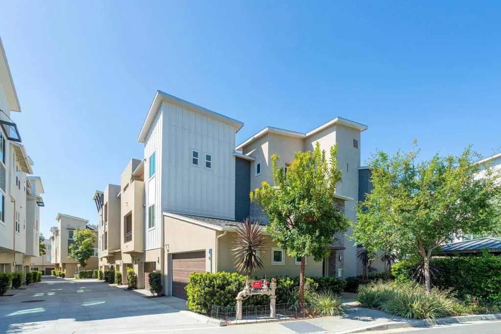 6042 Colt Place Unit 303, Carlsbad, CA 92009 - Photo 4 of 50, Carlsbad, CA