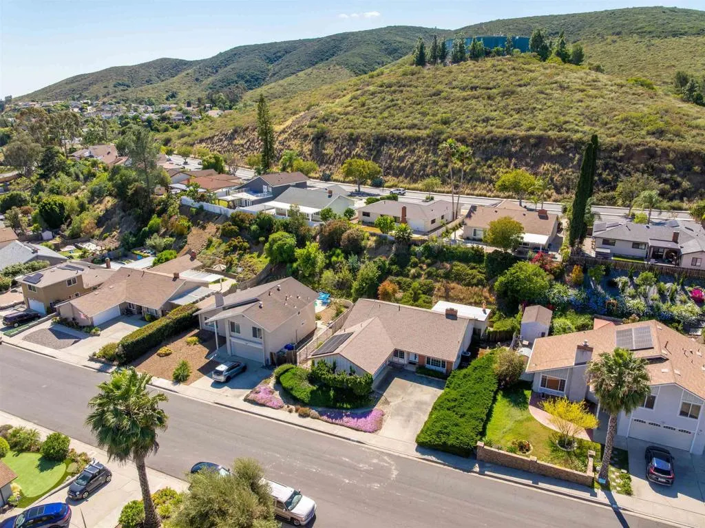 https://cdn.realtyfeed.com/cdn/127/306689774/0ffa871da41ba8ee5093aa7db9ee4807.webp