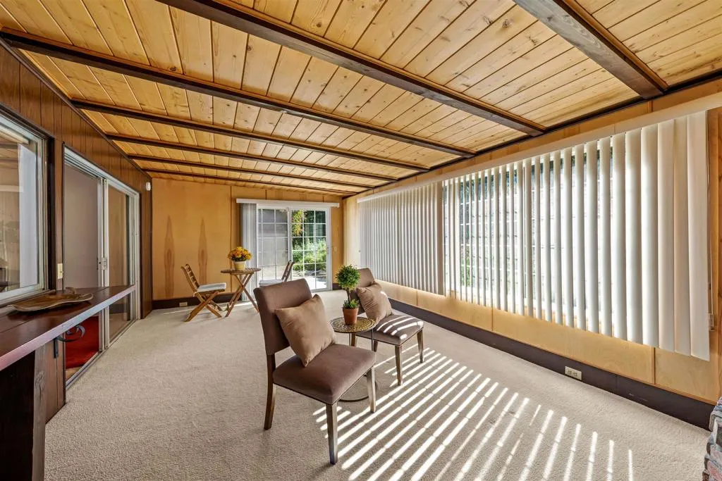 https://cdn.realtyfeed.com/cdn/127/306689774/2a5ba6cd2fd875c996ffd0b104a44cca.webp