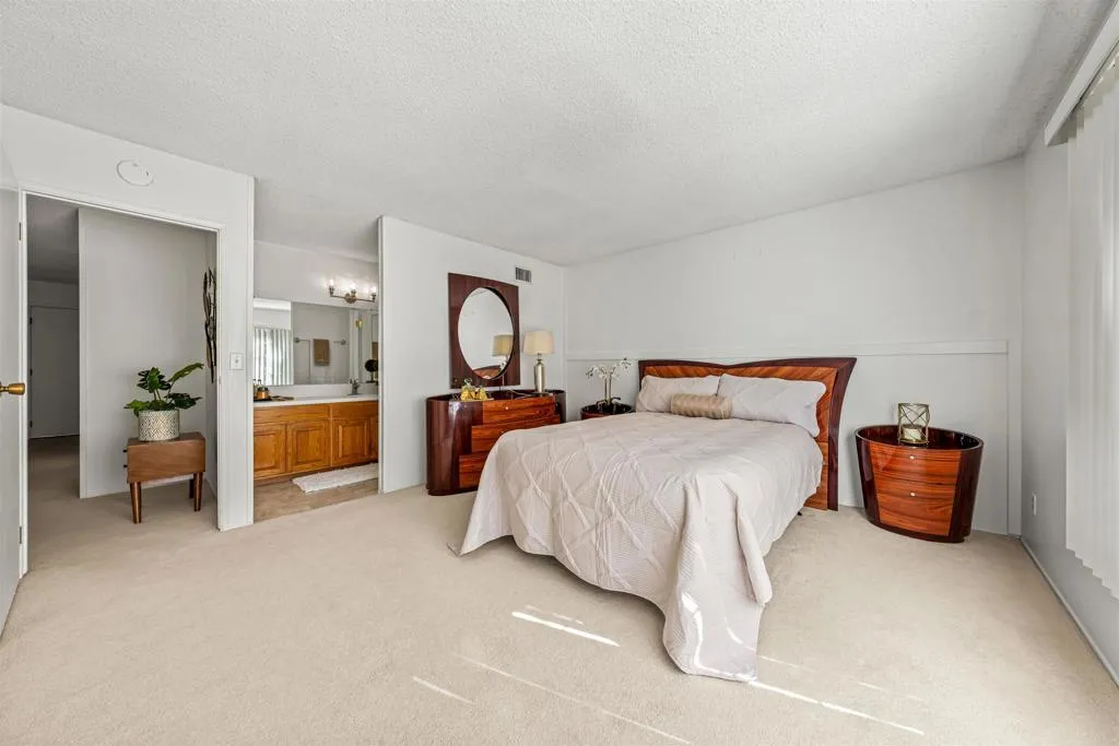https://cdn.realtyfeed.com/cdn/127/306689774/6f3d3b852386dcd49be4fd6f518daad5.webp