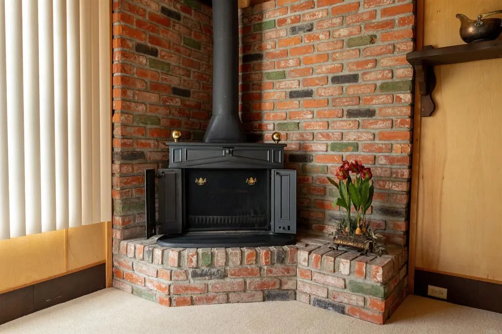 https://cdn.realtyfeed.com/cdn/127/306689774/918a0dce3c3299b3aeb4d7545043b705.webp