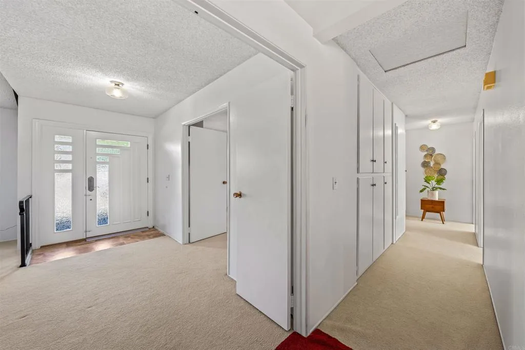 https://cdn.realtyfeed.com/cdn/127/306689774/b5c28e771b28a597318d54f91ea08b59.webp