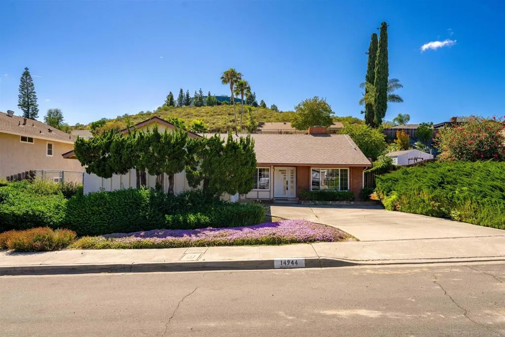 https://cdn.realtyfeed.com/cdn/127/306689774/c0e5516d618fe581279d847b2ab9a54d.webp