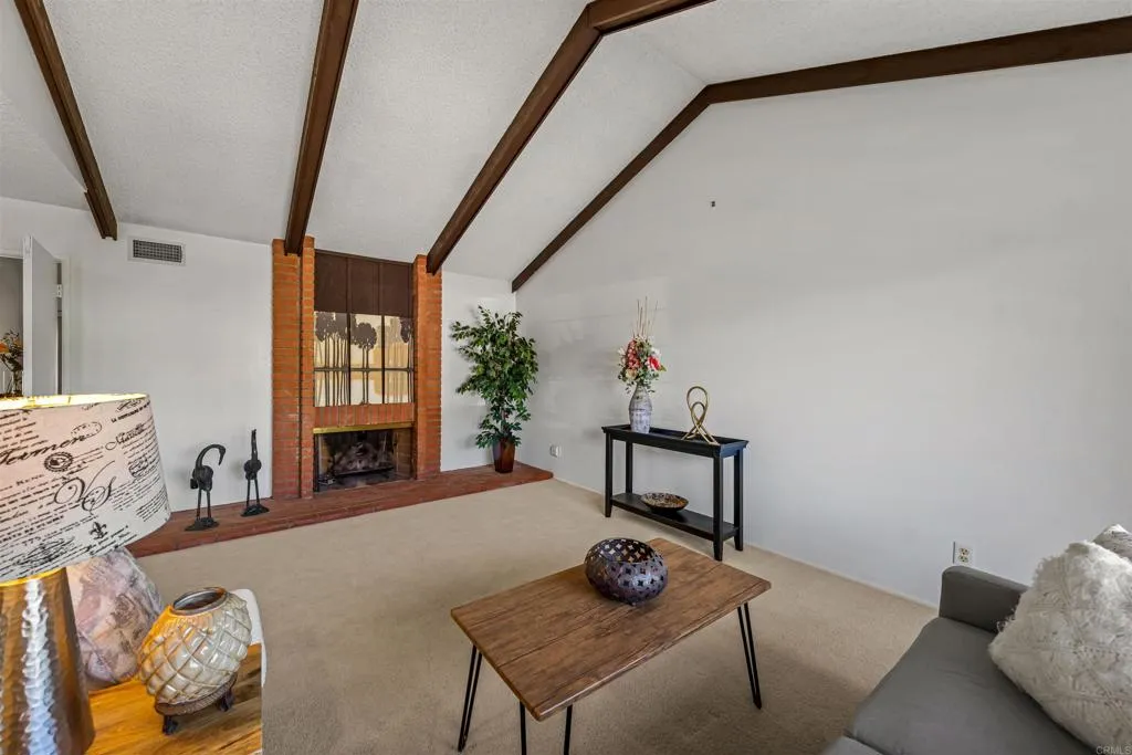 https://cdn.realtyfeed.com/cdn/127/306689774/f5eea7570b80c702ce0e99ef92bf99fa.webp