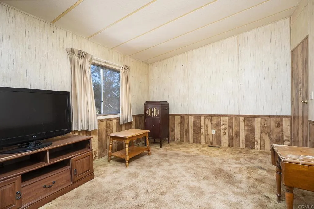 https://cdn.realtyfeed.com/cdn/127/306689842/191948c565c2a50048f3743cd0a7bc44.webp